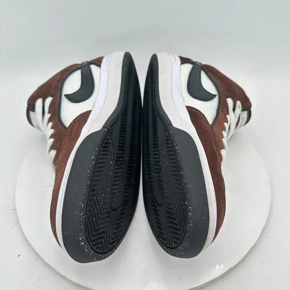 Nike React Leo Sb Men Size 12 DX4361-201 Light Chocolate Training Shoes